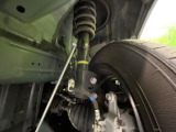 お車を安心してお乗りいただく為には、足回りの定期点検が欠かせません。サービスサポート(有償保証)では無料点検もご提供しており、安心のカーライフをお過ごしいただけるサポート体制が整っています。