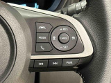 パワーとエコの2つの走行モードの切り替えが可能なステアリングスイッチに加え、高速道路を快適に走行できる全車速追従機能付ACC(アダプティブクル-ズコントロ-ル)スイッチが付いています(^^♪