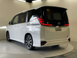 人気の車種が勢ぞろい!各メーカー 最新人気車がラインナップ!見て触って選べる展示場です!