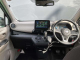 一体感のある運転席周り♪快適なドライブをお楽しみください&cap;( &acute;&forall;`)&cap;