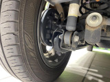 お車を安心してお乗りいただく為には、足回りの定期点検が欠かせません。サービスサポート(有償保証)では無料点検もご提供しており、安心のカーライフをお過ごしいただけるサポート体制が整っています。