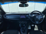 ◆LIBERALAは、輸入車選びの新たなスタイルを提案するインポート・セレクト・ブランドです。オーナー様となる方がクルマから直接感じる感性を第一にした、最良の一台との出会いをコーディネートいたします。