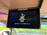 【フリップダウンモニター】大画面モニターで後席でもエンタメをお楽しみいただけます。小さなお子様にも大人気の装備です♪
