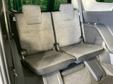 3列目シートはもちろん状態良好☆大人でもゆったりと座って頂けますので、大人数でのお出かけもラクラクです♪ご家族で、気の知れた仲間で、ドライブに行くのが楽しみですね♪