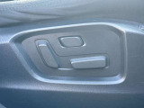運転席10Wayパワーシート★電動シートで楽に細かく調整することができます◎