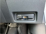 ETC車載器付きです♪高速道路をスイスイと通過!で、キャシュレス!クルマは料金所をノンストップで通過することができます☆