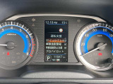 大きく見やすいメーター類!現在の燃費もここで確認できます。