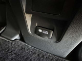 非常時やキャンプなどに役立つAC100Vコンセント付きです。