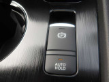 オートホールドスイッチで登坂時停止でブレーキペダルから足をはなしても車がバックしないです