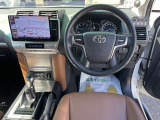 安全装備では、「Toyota Safety Sense」の機能を向上。 プリクラッシュセーフティの検知範囲を拡大し、新たに夜間の歩行者と昼間の自転車運転者にも対応。