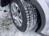 冬タイヤ付いております。