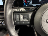 ハンドルの左側はナビの操作スイッチです☆ボリューム曲送りなど使い勝手が良いです☆