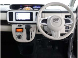 見通しのよいすっきりとした視界で、誰でも運転しやすいです。運転のしやすさは疲れにくさにも繋がりますよ♪