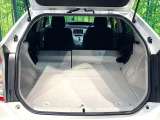 後席を格納すると、これだけの広さが!シーンに合わせたシートアレンジで、大きな荷物も積むことが出来ます♪
