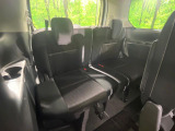 3列目シートはもちろん状態良好☆大人でもゆったりと座って頂けますので、大人数でのお出かけもラクラクです♪ご家族で、気の知れた仲間で、ドライブに行くのが楽しみですね♪