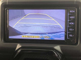 【バックカメラ】あると便利なバックカメラ装備!駐車時に後方がリアルタイム映像で確認できます。立体駐車場や夜間の車庫入れ時に大活躍!運転スキルに関わらず、今や必須となった装備ですね♪