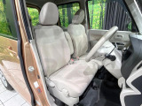 運転席シート廻りは使用感も少なく、良好な状態となっています。丁寧に使われていたことがよくわかりますね。