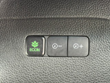 ワンタッチで省燃費走行をサポートするECONスイッチを装備。