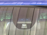 【シティブレーキアクティブシステム】低速走行中に前方の車両等を認識し、衝突しそうな時は警報とブレーキで衝突回避と被害軽減をアシスト。より安全にドライブをお楽しみいただけます。
