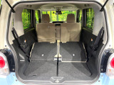 普段のお買い物や通勤、送迎等に十分な荷室スペースを確保しております。セカンドシートを倒すと、大きな荷物の積載も可能です♪
