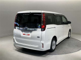 走りにこだわりながら収納力も持ち合わせたお車です。荷物を載せて軽快なドライブを楽しめますよ♪