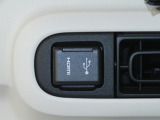 USB&HDMI差し込みあります。