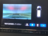【バックカメラ】運転が苦手な方も車庫入れラクラクです!ギアをリバースに入れれば自動的に切り換わりますので、面倒な操作は不要です♪狭い駐車場もお車を傷つけず安心ですね!