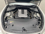 エンジンルームもきれいな状態です。ご納車前にはしっかりと整備させていただきます。