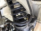 お車を安心してお乗りいただく為には、足回りの定期点検が欠かせません。サービスサポート(有償保証)では無料点検もご提供しており、安心のカーライフをお過ごしいただけるサポート体制が整っています。