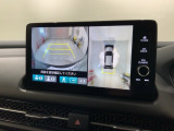 全方位モニターがついています! 車の周囲を360&deg;安全確認できるので、普段の駐車はもちろんの事、縦列駐車や幅寄せの際にも活躍してくれますよ。