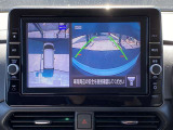 上から丸見え!!駐車が苦手な方でも、このアラウンドビューモニターがあれば安心!これで狭い場所の駐車も楽です。