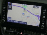 【○○インチ純正ナビ】純正ナビを装備。タッチパネル式で使いやすく、詳細地図により目的地をピンポイントで設定できます。初めての道でも迷いにくく、ロングドライブも快適ですよ♪
