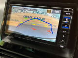 【バックカメラ】駐車時に後方がリアルタイム映像で確認できます。大型商業施設や立体駐車場での駐車時や、夜間のバック時に大活躍!