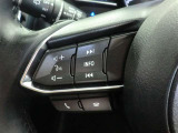ステアリングスイッチ付!運転中も目線を動かす事無く音量等の操作可能!