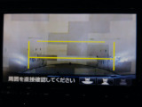 バックカメラの画像です。ガイドラインがスムースな車庫入れをサポートいたします!車庫入れの安心感がアップしますね☆