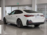 BMWを熟知したメカニックよる100項目の納車前点検☆ドイツ本国と同様の教育・訓練を受けたBMW専門メカニックが100項目にも上るポイントを徹底的にチェックいたします。