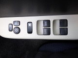 電動格納式ドアミラー・パワーウィンドウ装備しています。