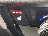 フロント両席にはシートヒーターが付いています!寒い日に便利な装備ですね。