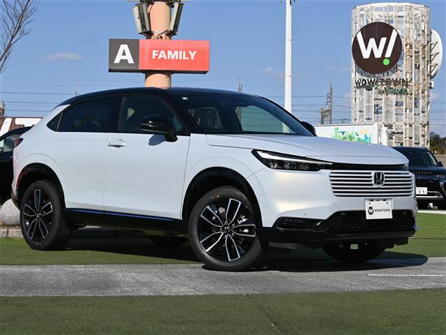 ヴェゼル1.5 e:HEV Z プレイパッケージ 4WDサンルーフ 修復歴無し