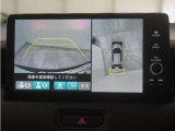 バックカメラ搭載です!車庫入れが苦手な人はもちろん、車両感覚に自信がある人にもお勧めです!見えない箇所が見えるようになるので、低い障害物や隠れてしまっている子供の存在等にも気付く事が出来ます。