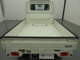 荷台プロテクターが付いていますので、ボディ・荷物をやさしく守ってくれます!あると役立つ装備ですね!