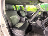 運転席シート廻りは使用感も少なく、良好な状態となっています。丁寧に使われていたことがよくわかりますね。
