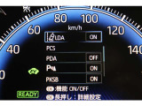 インフォーメーション画面です。運転のサポートをしてくれます。
