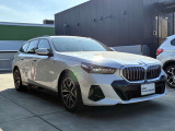 BMW認定中古車は第三者品質評価制度も採用しております。AIS方式による車両品質評価制度も導入し公平な車両コンデション評価を行うことにより車両品質の透明性を高めると同時に更なる信頼と安心をお届けします