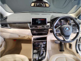 ☆センターパネルを運転席側に僅かに傾けたBMW独特のインパネ☆【駆け抜ける歓び】はここからもスタートしております☆