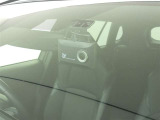 ドライブレコーダーが付いています!映像を記録する車載カメラです。万が一事故が発生した時やあおり運転にあった時にも安心です!今や必需品ですね!