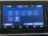 純正ナビを装備。タッチパネル式で使いやすく、お出かけもラクラクです。