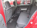 後部座席もゆったり快適です♪