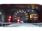 とっても見やすいメーターです。夜間時はラグジュアリーな気分にさせてくれる照明が魅力ですので、夜のドライブも楽しみになりますよ♪