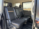 ウォークスルーとなっているので乗り降りや車内の移動がラクラクです 様々なシートアレンジをお楽しみください!